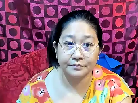 CHUBBY_ANGEL09 live cam on StripChat