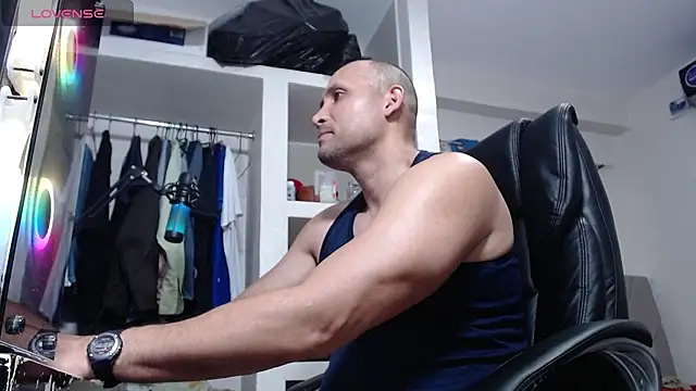 Lewislamxxx_hot