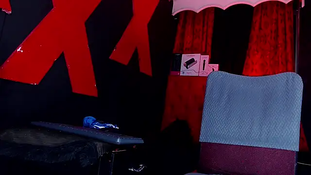 abrilbigcock live cam on StripChat
