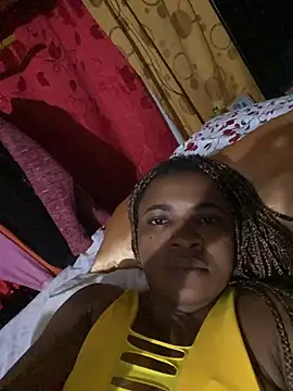 Morenita82 live cam on StripChat