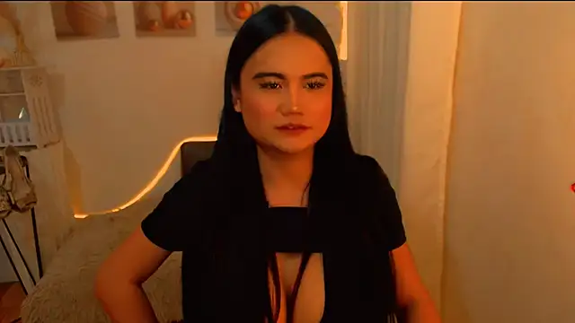 alisha_klassx webcam
