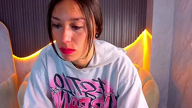 IvyDesire_Tx live cam on StripChat