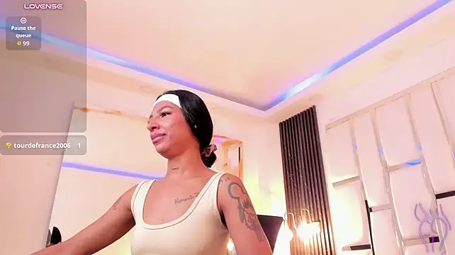 Maia_Clark520