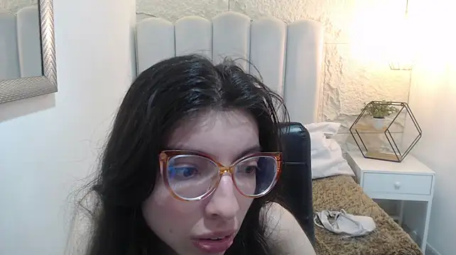 Allyshon_ live cam on StripChat