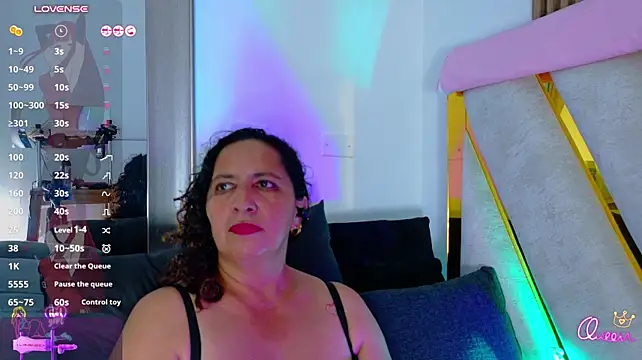 Luna_Naughty1