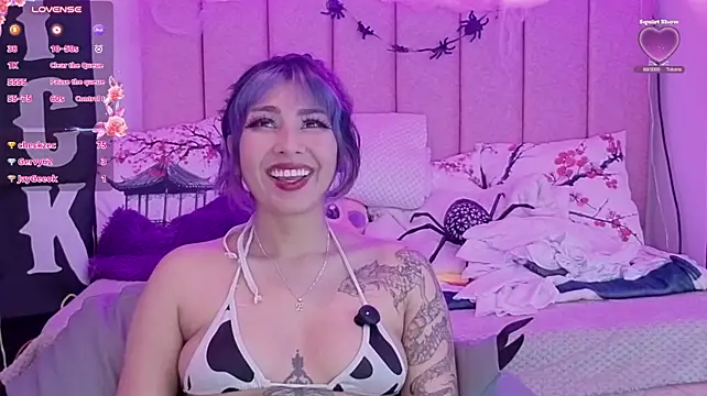 Roose_eva live cam on StripChat