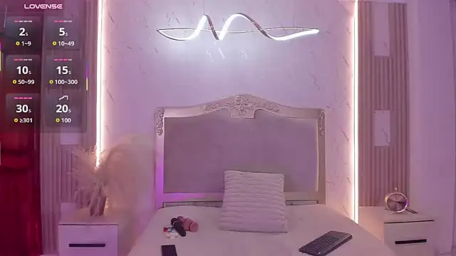 Claire_Vega