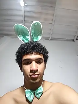 Danuwu_ live sex cam