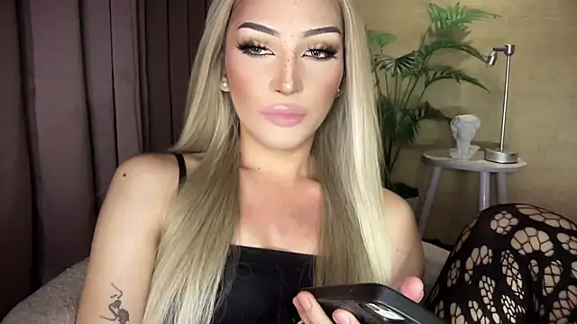 Alicegreenexx live cam on StripChat