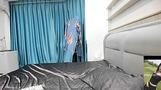 zhou327 live sex cam