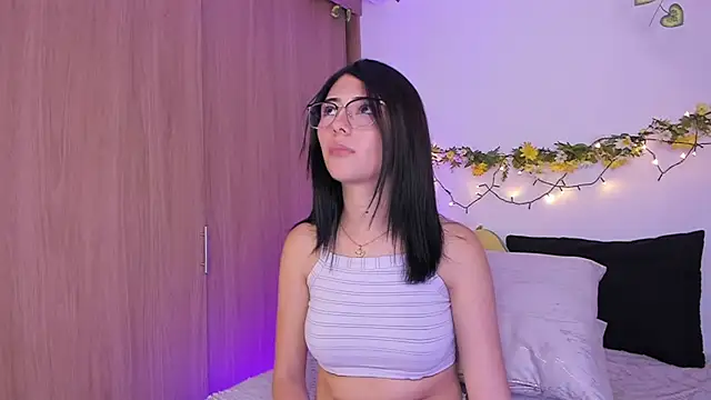 Hada_Blue live cam on StripChat