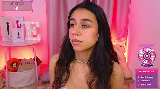 Emiily_Scott1 live cam on StripChat
