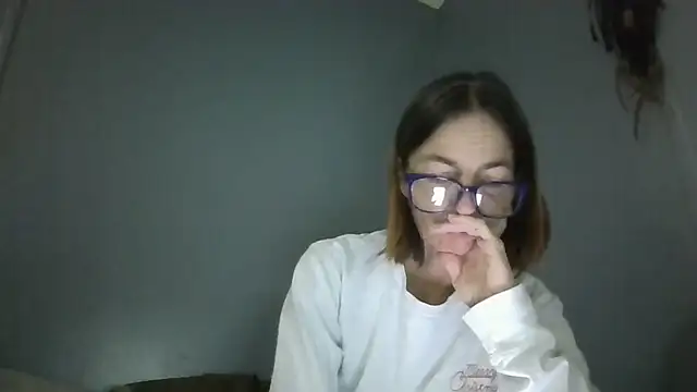 bamalove80 live cam on StripChat