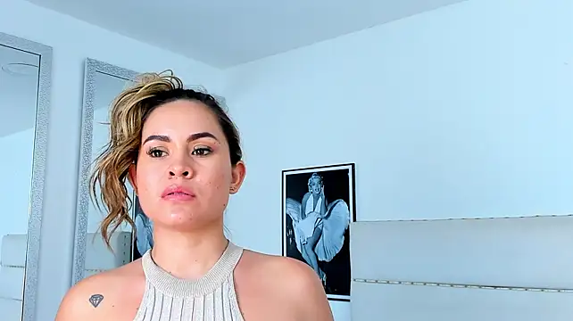 TaylorEvanss live cam on StripChat