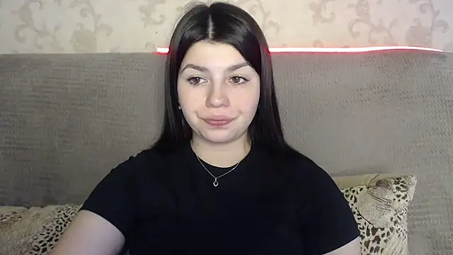 KisaModel live cam on StripChat