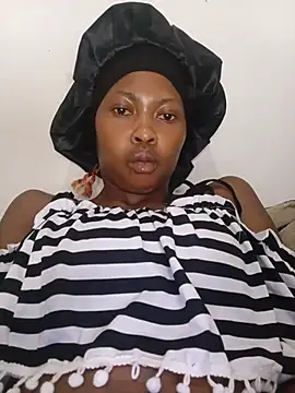 Sweethoneypot25 webcam