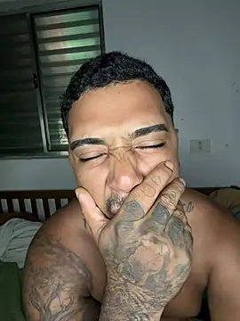 Pretotatuado777 on Stripchat