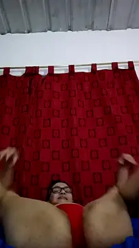 CrissDessire live cam on StripChat