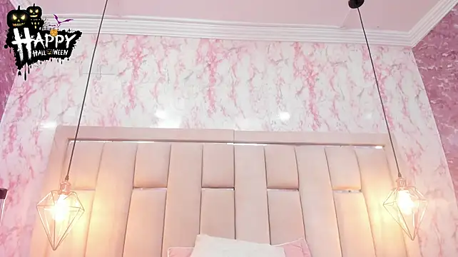 Little_Ariana26