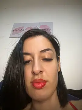 Catmila94 Live Webcam on Stripchat