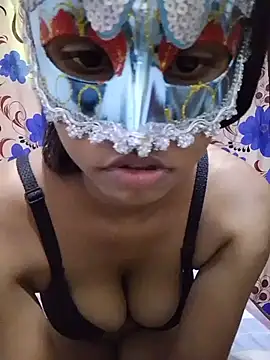 ChutiIshu Live Webcam on Stripchat