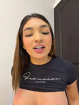jenn_fit webcam