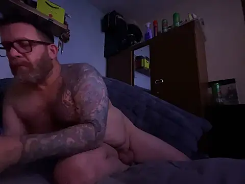 Tattooednakedguy on Stripchat