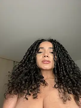 Curlyierr webcam
