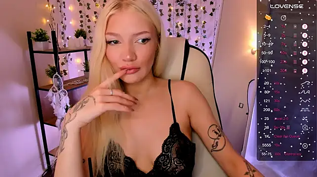 AnyaTaylor_
