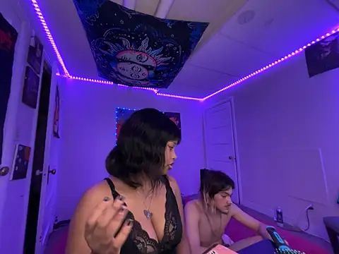 venusfairys live cam on StripChat