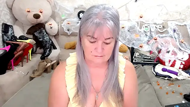 SiberiabBerry live cam on StripChat