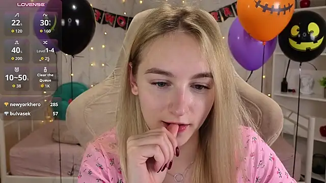 Shy_Polly webcam