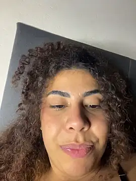 A_maddy live cam on StripChat