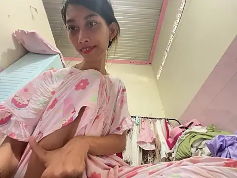 lulusexy live cam on StripChat