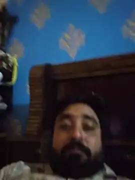 Raju_fuckerr live cam on StripChat