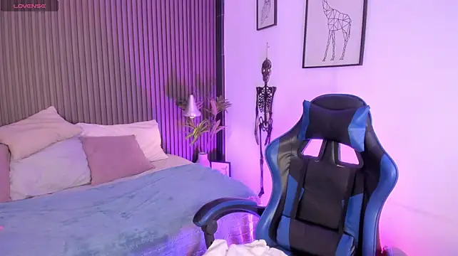 CaeliThalyana on Stripchat