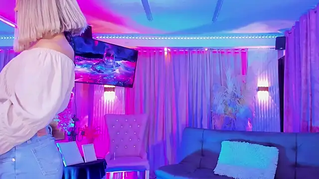 Queens_Wonders_Blonders