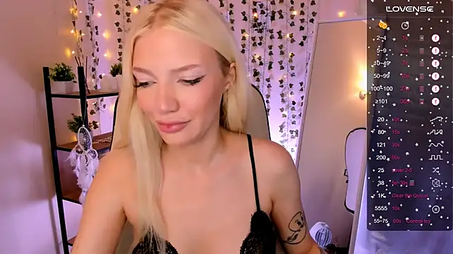 AnyaTaylor_ live cam on StripChat