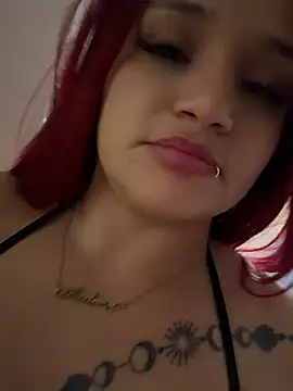 Imannejulienne webcam