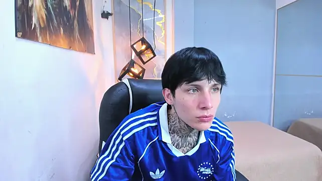 Cry_thereal live sex cam