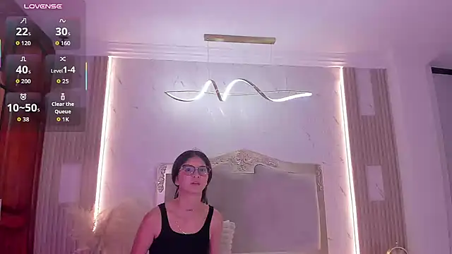 Claire_Vega