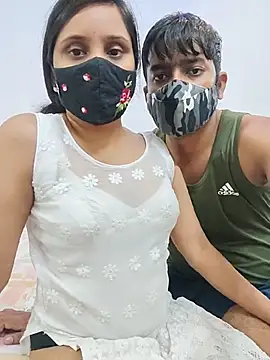 Your___Riya Live Webcam on Stripchat
