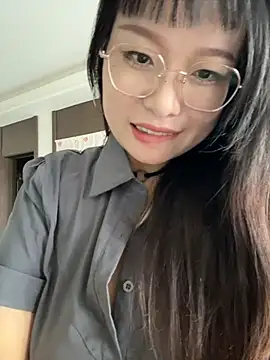 xianyu-ss live cam on StripChat