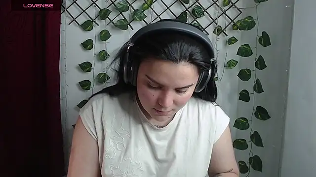 Nika_1_ live cam on StripChat