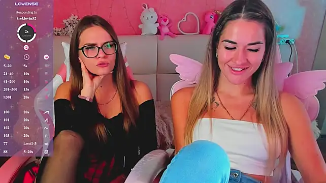 hotty_girls_here