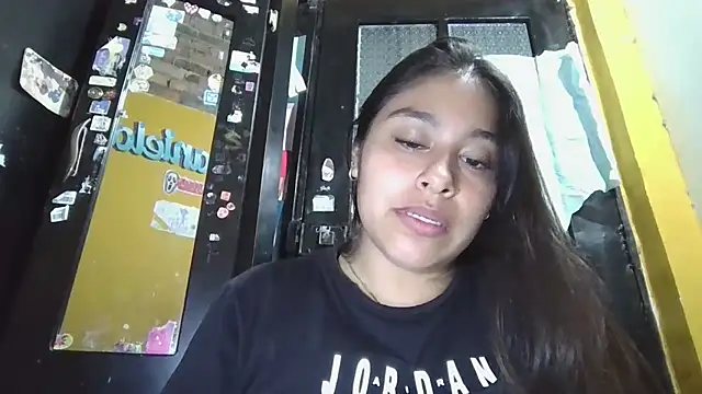 zairabreze webcam