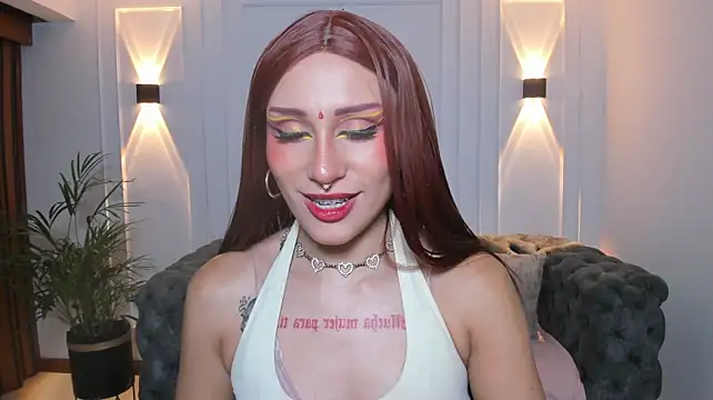 auravg live cam on StripChat