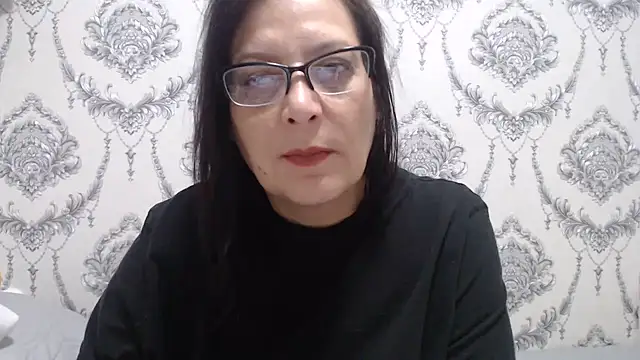 Mirabelle_Sweetie live cam on StripChat