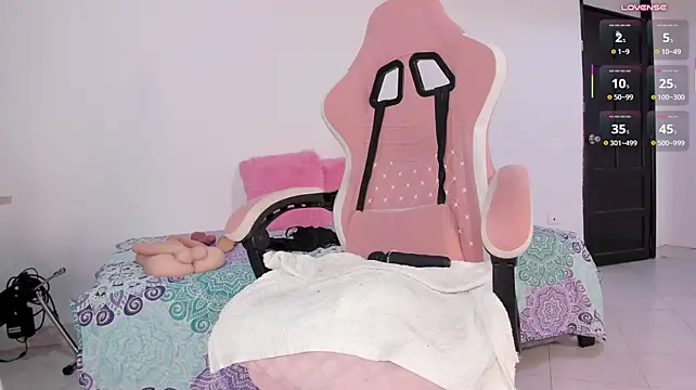 ashley_morgan_18
