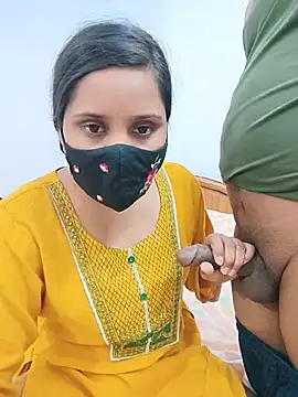 Your___Riya Live Webcam on Stripchat